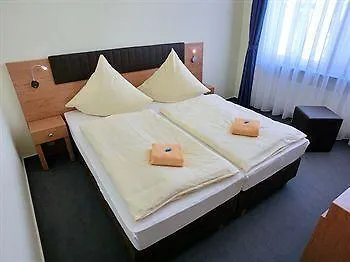Expo Frankfurt Centre - Digital Check-in Отель 3*