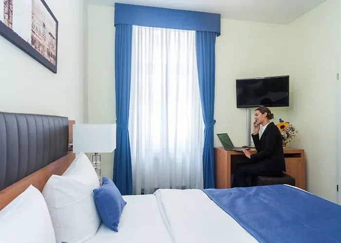 Hotel Expo Frankfurt Centre - Digital Check-in 3*